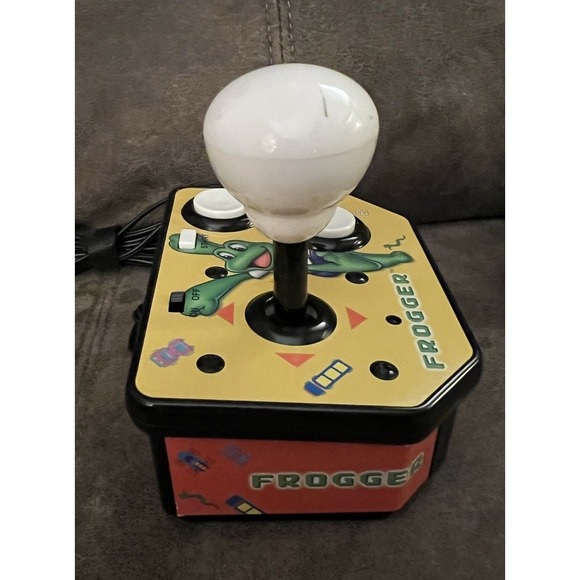 Namco Plug 'N Play Mini PAC-Man 5-in-1 Tv Game & Frogger Arcade TV Plug-n-Play - Picture 3 of 9